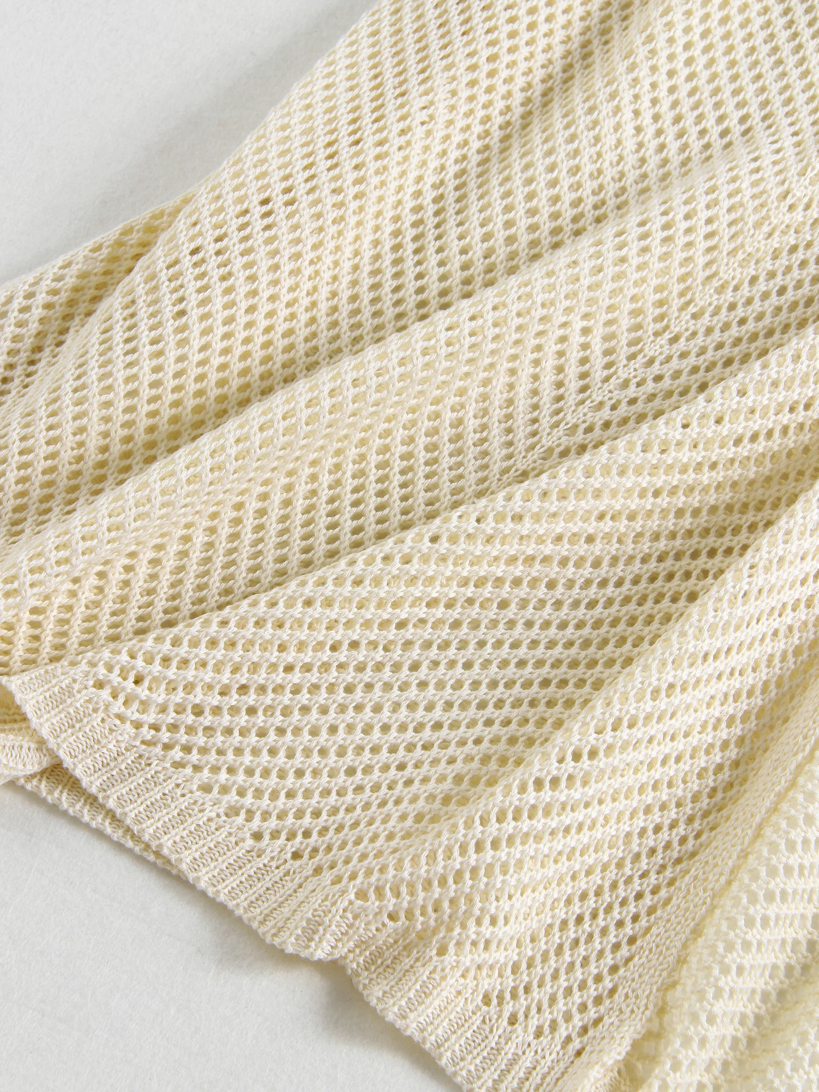 Solid Colour Beach Maxi Dress 2025 Women Summer Sexy Knit Flared Long Sleeve Slit Cut Out Swimsuit Cover Up Holiday Outfits K120