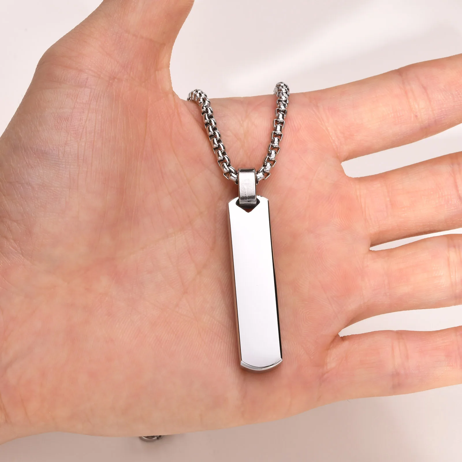 Trendy Chain Rectangle Bar Man Pendant Necklace Stainless Steel Jewelry Decoration For Dad Boyfriend Valentine\'s Day Gift