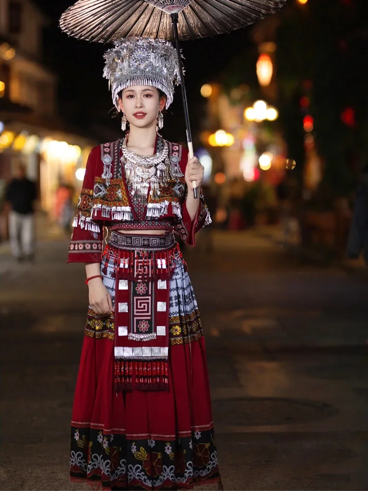 

Miao Laduo Ethnic Minority Guizhou Yunnan Amao Costume Travel Photography Tujia Stage New