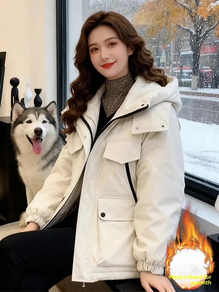 Modny płaszcz zimowy damski do pracy, duży rozmiar, ocieplany polarem, ciepły, koreański styl, luźny krój, zapinany na zamek.