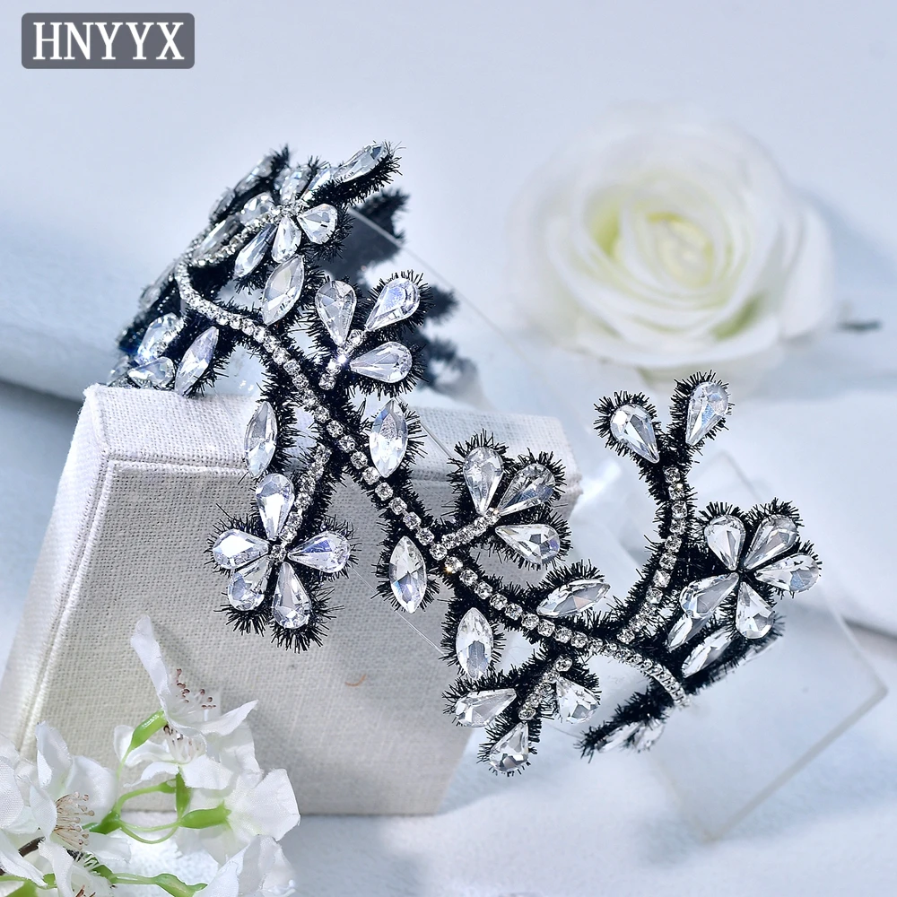 

HNYYX Vintage Elegant Headband Handmade Rhinestone Headpiece Flower Shaped Design Headdress Banquet Prom Hair Accessories A374
