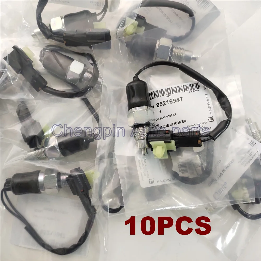 

10PCS 95216947,95224024,96314357,96610001 Brake Lamp Switch/Stop Back Lamp Reverse Switch For Chevrolet Daewoo Kalos Matiz