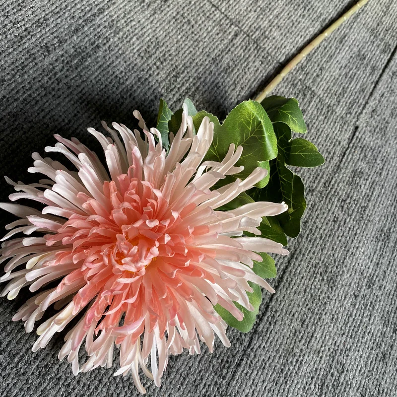 Simulierte einzelne Drachenklaue Chrysantheme gefälschte Blume Wohnzimmer Schlafzimmer Desktop Platzierung Weihnachtsdekoration – Detail 7