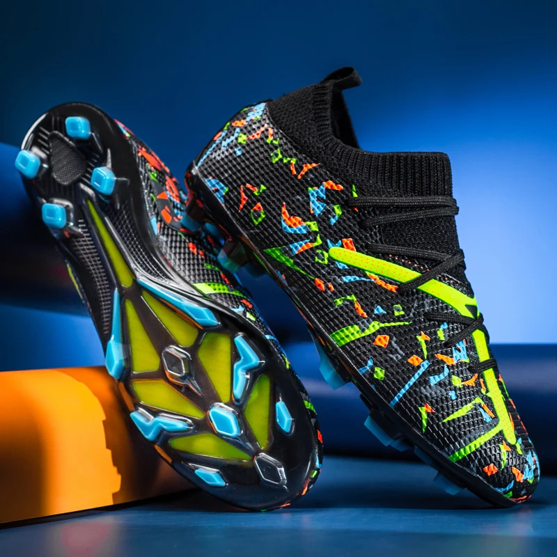 Men New Football Boots Professional Resistant Breathable Football Shoes Male Ultralight Non Slip Field Society Fast Soccer Shoes
