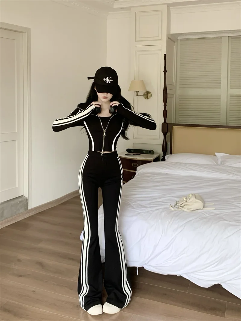 

Color Blo Sportswear Set for Women Slim Fit Striped Fibone Long Pants Top plus Size Faionable Spring New Arrival