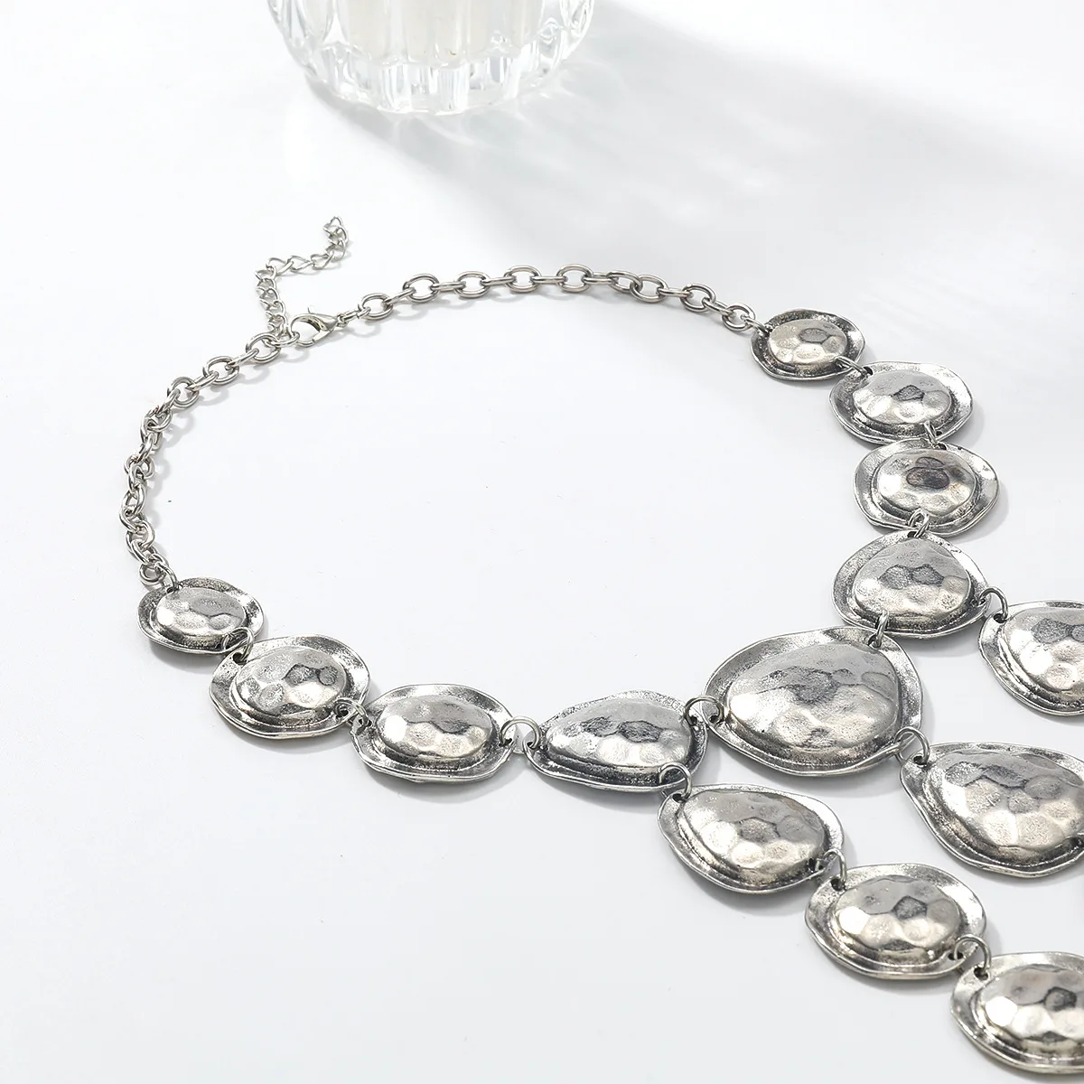 Neuheiten: Vintage Geometrische Metall-Wasserfall-Quasten-Halsketten für Damen, Statement-Schmuck, Geschenke für Feiertage und Partys – Detail 8