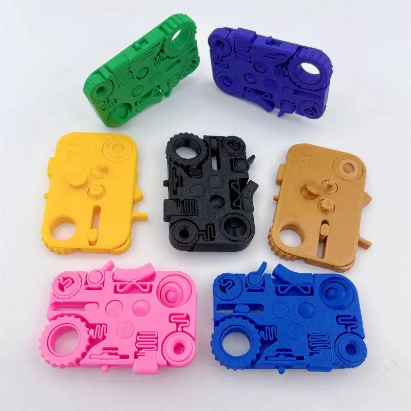 3D Printing Movable and Disassemblable Deformable Toys Creative Design Fun for Children's Day