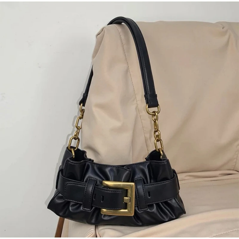 

Luxury French Style Women Underarm Bag Half-moon Crossbody Bag With Chain Lock Pleated Wallet Design For Commuter Evening Party