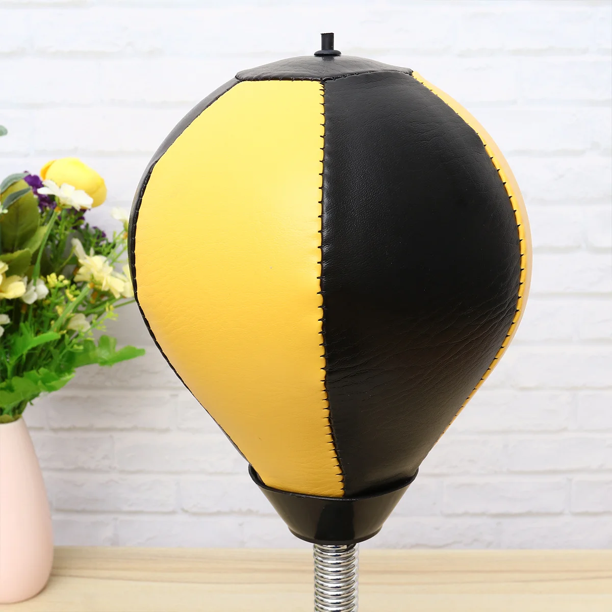 

1Pcs Desktop Boxing Ball Yellow Black Small Punching Ball Stress Relief Suction Cup Heavy Pump for Home Office
