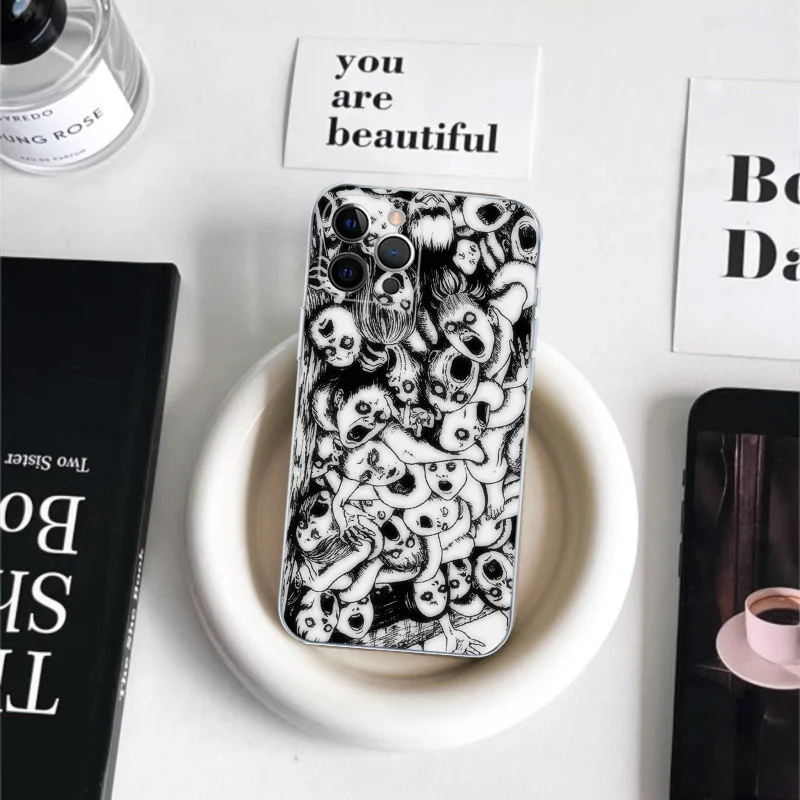 Black Junji Itos Tomies Phone Case For iPhone 15 14 11 12 13 Mini Pro XS Max Cover 6 7 8 Plus X XR SE 2020 Funda Shell