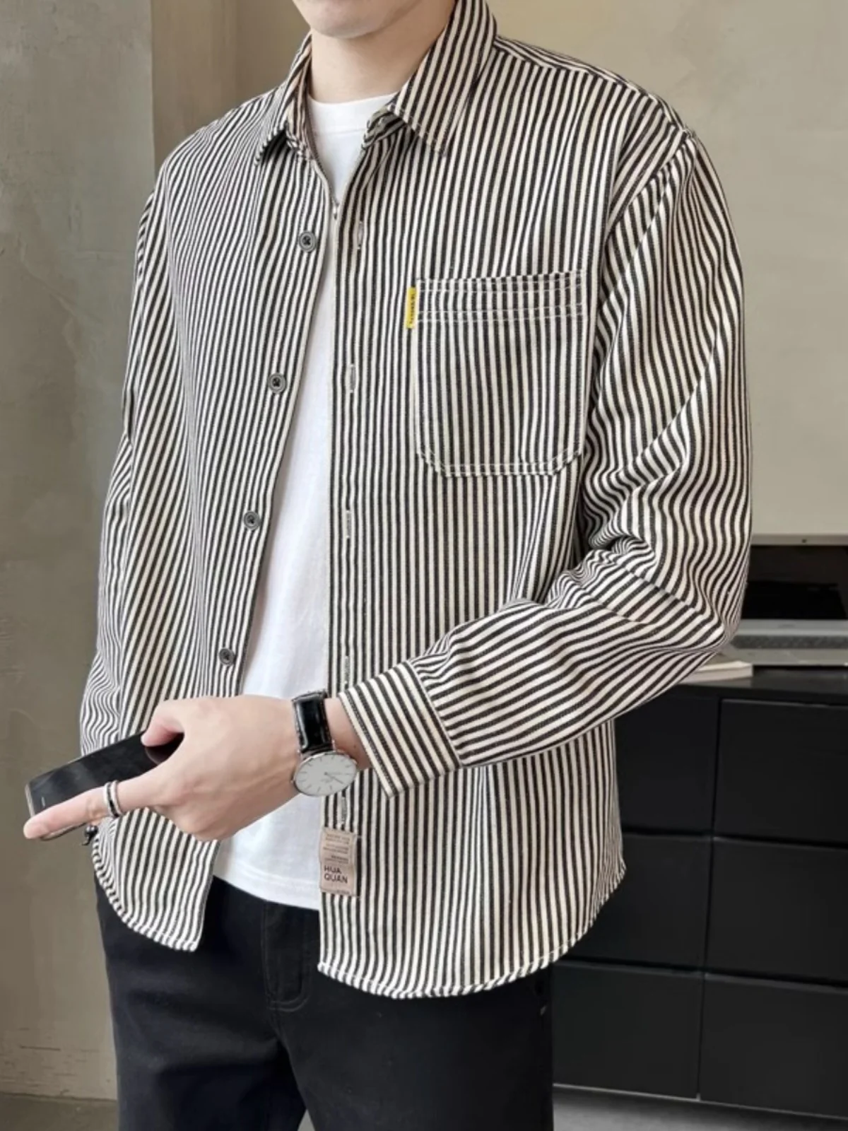 

Мужская полосатая рубашка с длинным рукавом, повседневная осенне-весенняя модная верхняя одежда, модная и стильная одежда бренда Tagkita