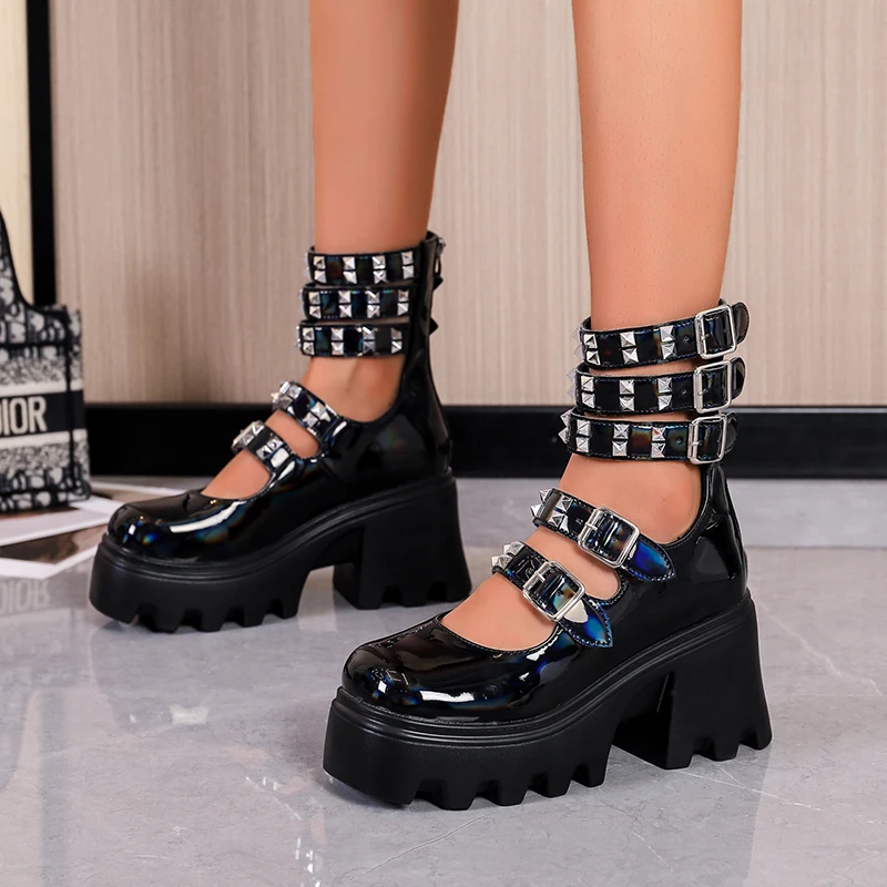 

2023 Brand New Sale Block Heels Buckles Heart Platform Rivet Black Gothic Girls Cosplay Lolita Mary Janes Pumps Shoes Women