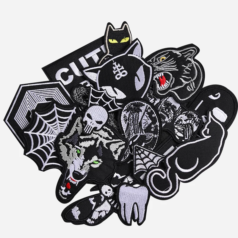 2024 New Animals Wolf Leopard Spider Web Patches Black Animal Pokers Rose Wolf Cat Appliques Iron On Clothes Jeans Badges