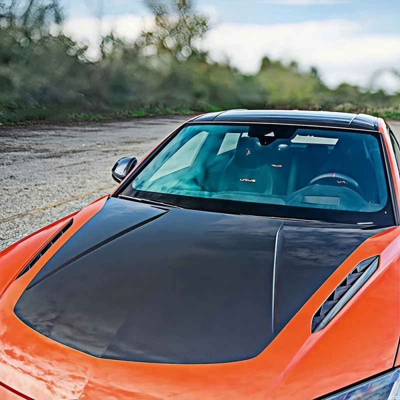 

New High-Quality Dry Carbon Fiber Hood Style Engine Protection Cover Suitable For Lamborghini URUS S
