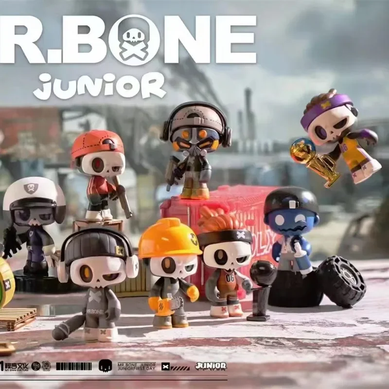 Mr.Bone Junior First Day Series Blind Box Mini Anime Figure Zombies Game scheletro Ornament Collectiontoy regali di compleanno Genuine