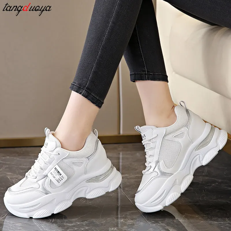 White Sports Shoes Women Spring Autumn Thick Bottom Ultra-light sneakers Casual Shoes Woman comfort Breathable Running Shoes