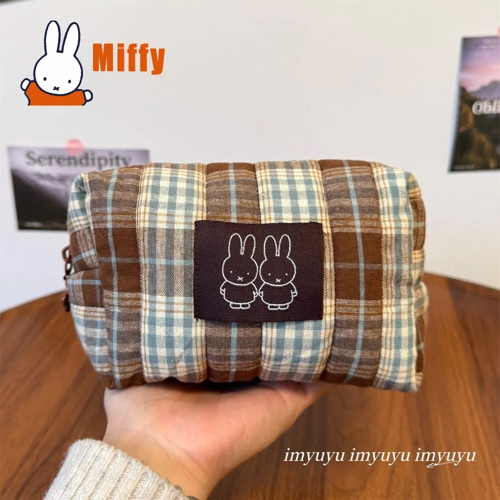 Kawaii Miffy Kosmetiktasche, Brillenetui, niedliches Kaninchen-Make-up-Etui, kariert, gepunktet, großes Fassungsvermögen, Reise-Toilettenartikel-Organizer, Geschenk für Frauen