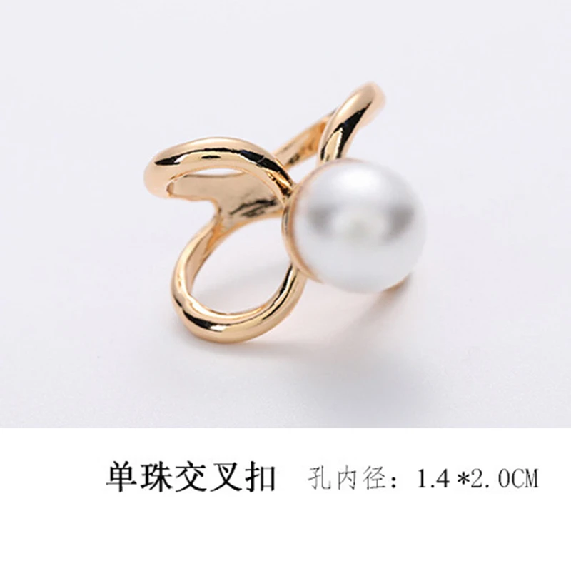 Elegant Three Ring Buckle Fashion Imitation Pearl Brooches Crystal Scarf Button Curved Cross Brooches Women Shawl Scarves Clip