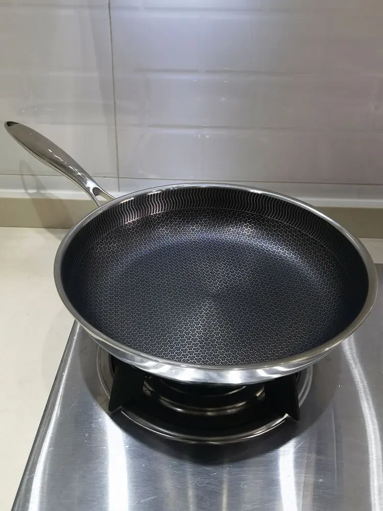 Stainless steel frying pan non-stick pan electric erosion flower pan gas induction cooker 28cm