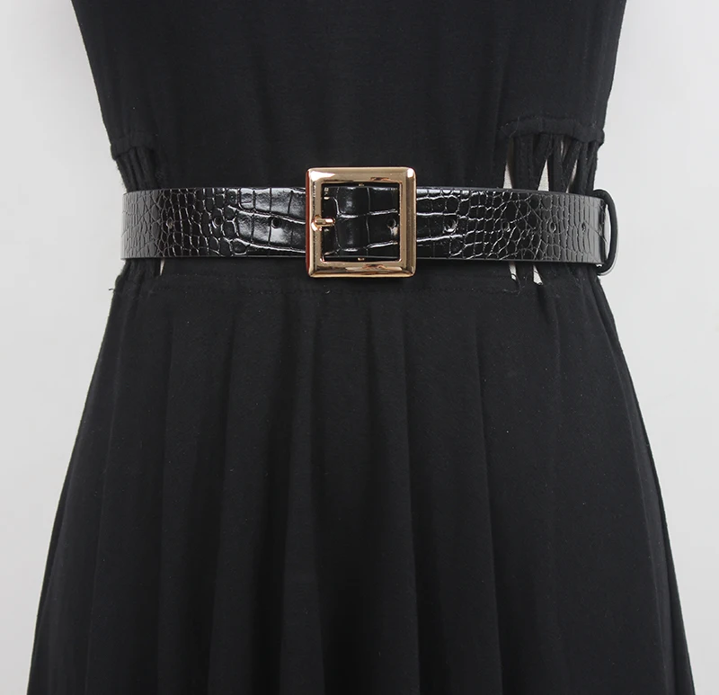 

Vintage Thin PU Leather Waist Belt Alligator Pattern Mini Square Buckle Adjustable Women PU Leather Waistbands Centure Homme New