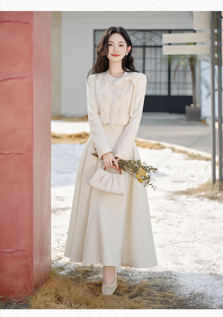 Sadc962175d624aebabb92d2f8b3c5dcdF.jpg?width=750&height=1063&hash=1813