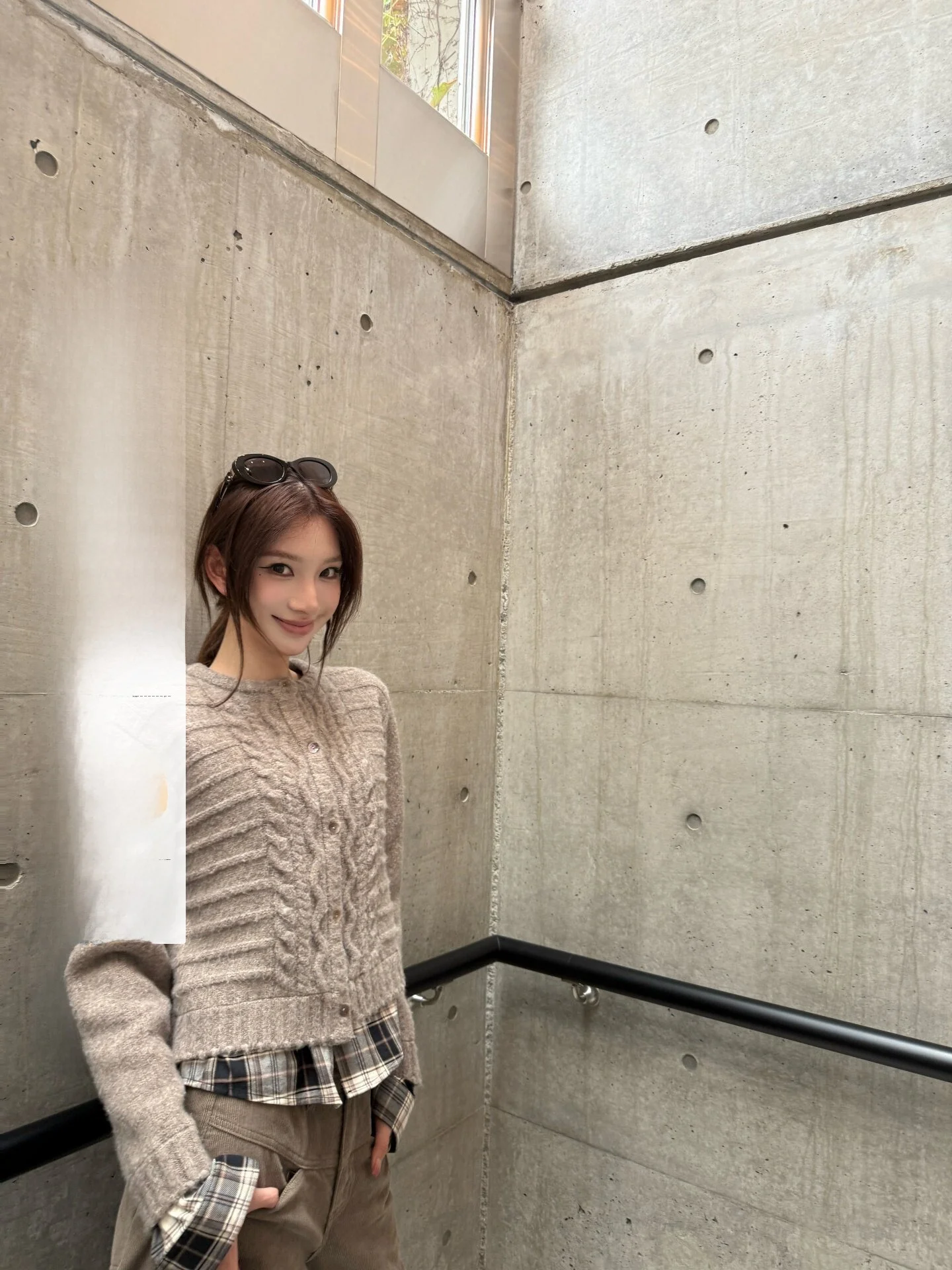 

Женский теплый шерстяной вязаный свитер Yangzifan с круглым вырезом, длинными рукавами и узором из крученой пряжи, базовый слой