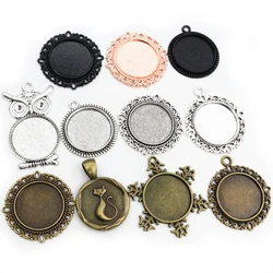 10pcs 20mm Inner Size Antique Silver Plated And Antique Bronze Christmas Snowflake Style Cabochon Base Setting Charms Pendant