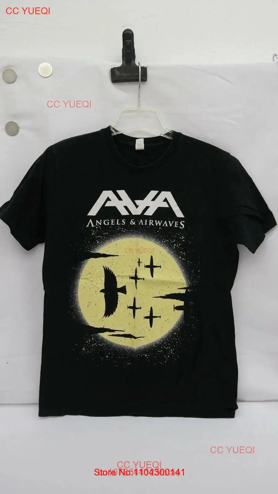 Camiseta de ángeles y ondas de aire Tom Delonge talla mediana negro amarillo AVA mangas largas o cortas