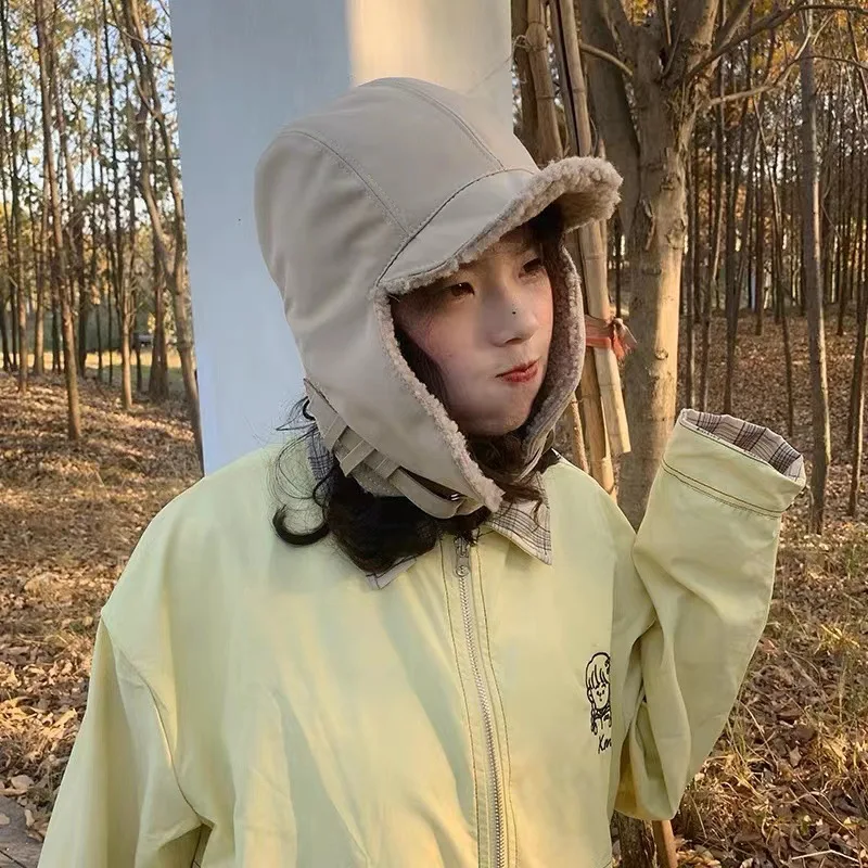 الخريف والشتاء المرأة الدافئة لي فنغ قبعة مع الصوف الأذن اللوحات امبسوول الباردة واقية الكورية نمط تنوعا الدراجات قبعة