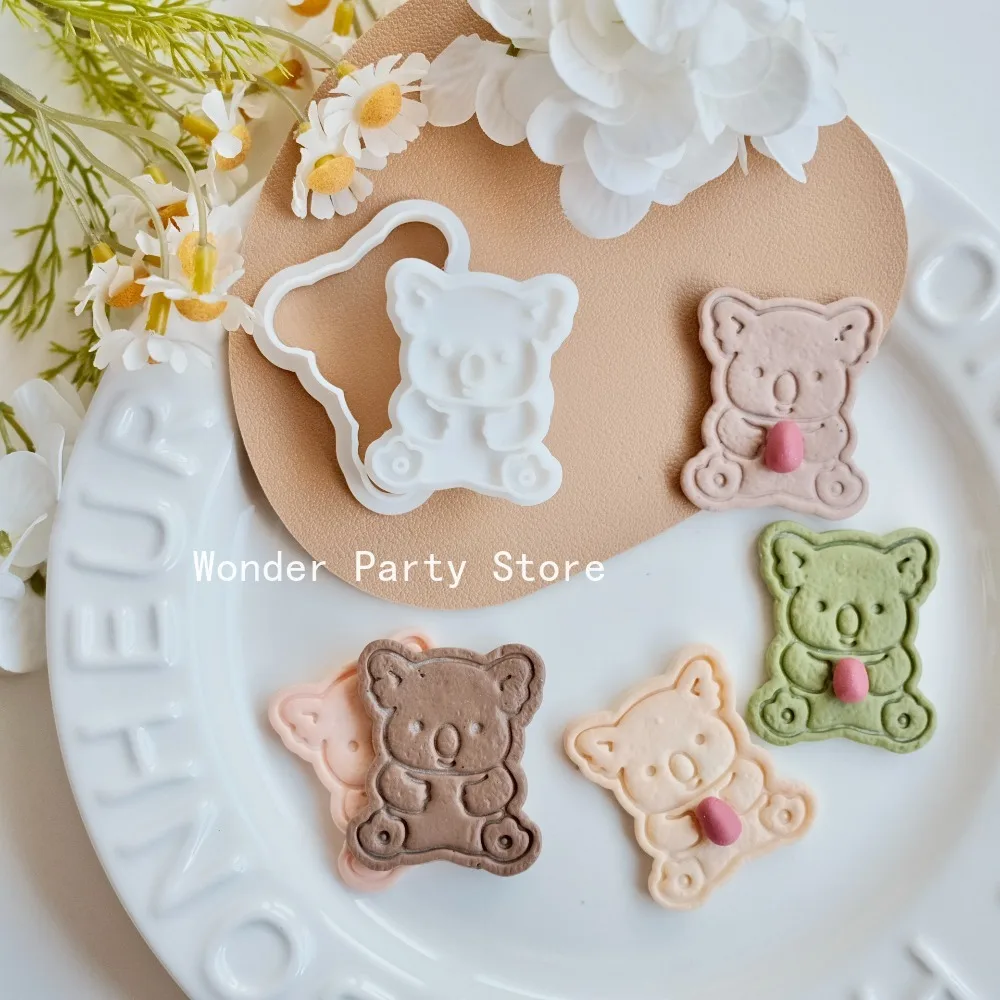 Cute Koala Cookie Mold 3D Cartoon Animal Hug Series Fondant Frosting Biscuit Cutter Set Baby Shower Party Cookie Decorating Mold