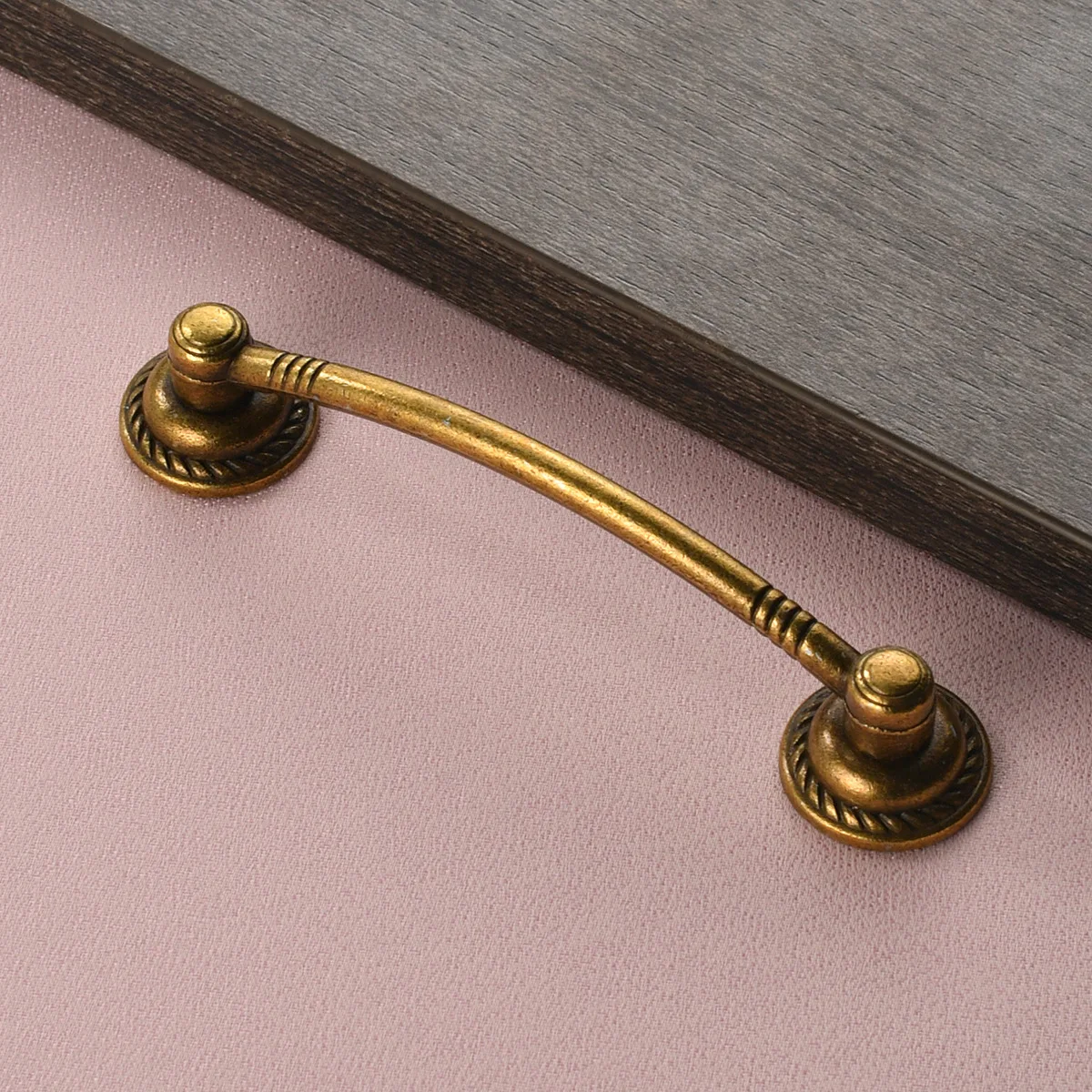 Brass French cabinet door zinc alloy American simple retro wardrobe cabinet door drawer handle