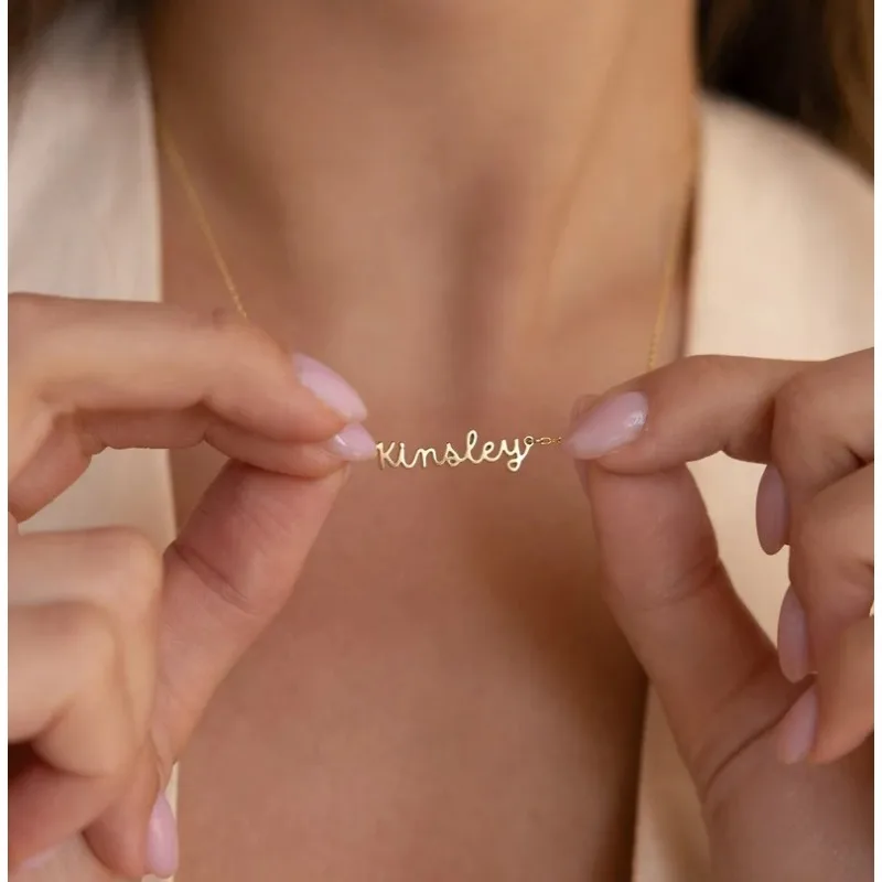 

Ожерелье с индивидуальным именем, водонепроницаемая, настраиваемая женская цепочка на шею, почерк, золотые колье с подвеской в виде букв из нержавеющей стали