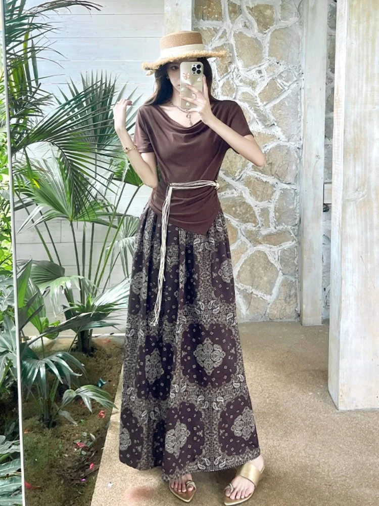 

Retro Ethnic Style Half Skirt A-Line Print Holiday Travel Women's Summer T-Shirt Two-Piece Set Long Sleeve Loose Fit Winter