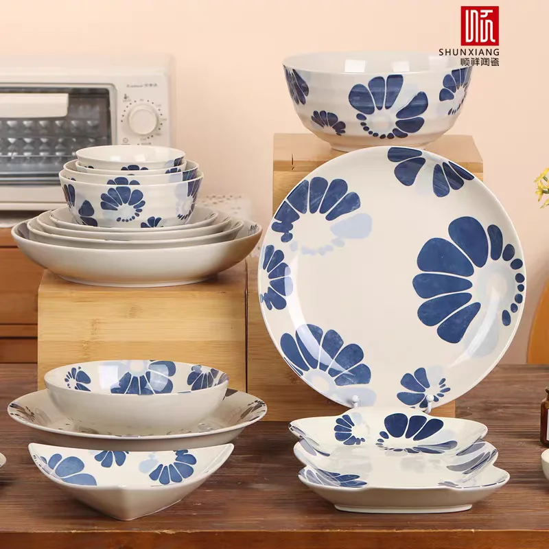 Juego de vajilla de cerámica en tono azul: tazones de arroz/platos para ensaladas/platos para pasta para uso doméstico, varios estilos, minimalistas y elegantes