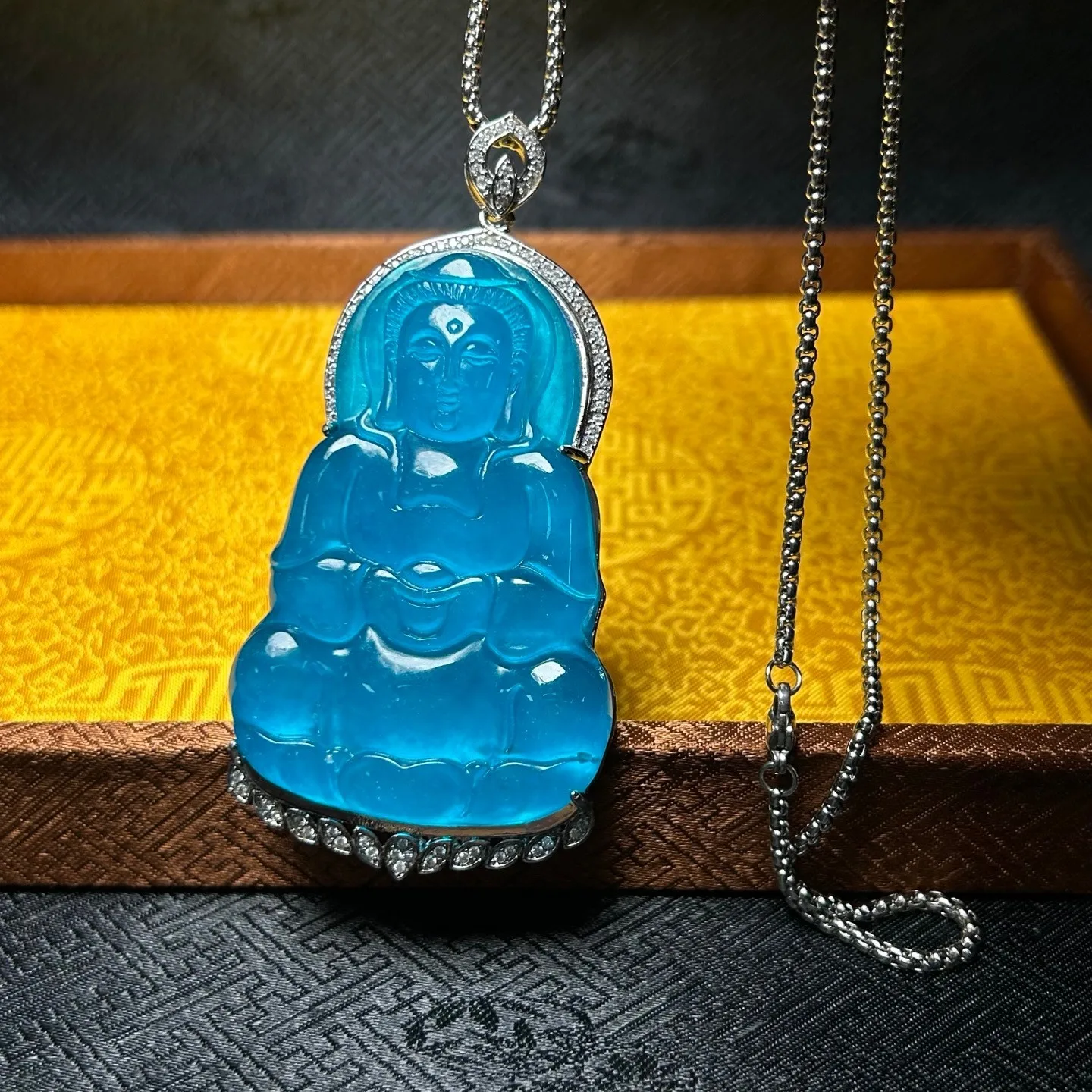 AAA Real natural high Ice blue Jade Jadeite guanyin amulet Pendant&Necklaces