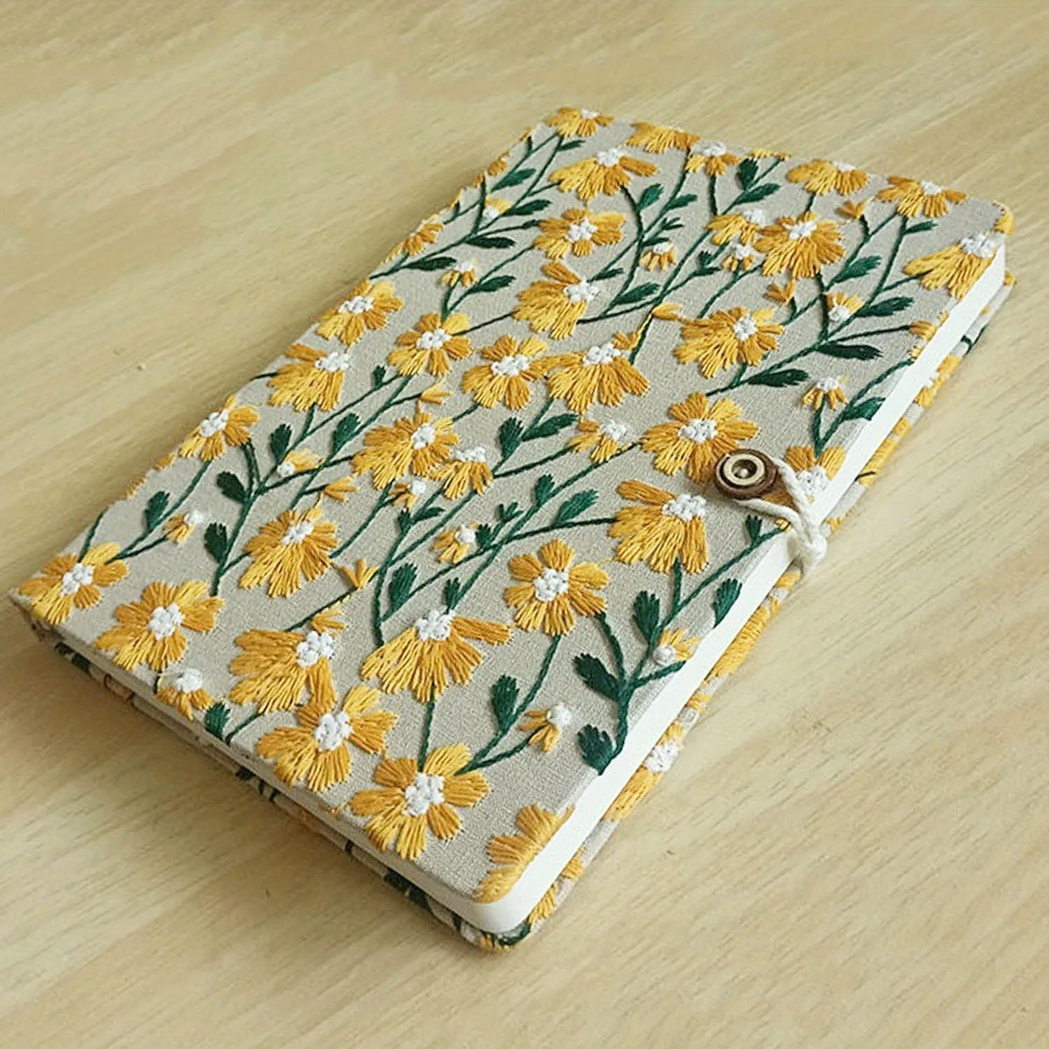 Daisy Gifts for Women, Flower Embroidered Journal, Pocket Sketchbook, Small Unlined Notebook Hardcover, Lay Flat, Cute Notebooks