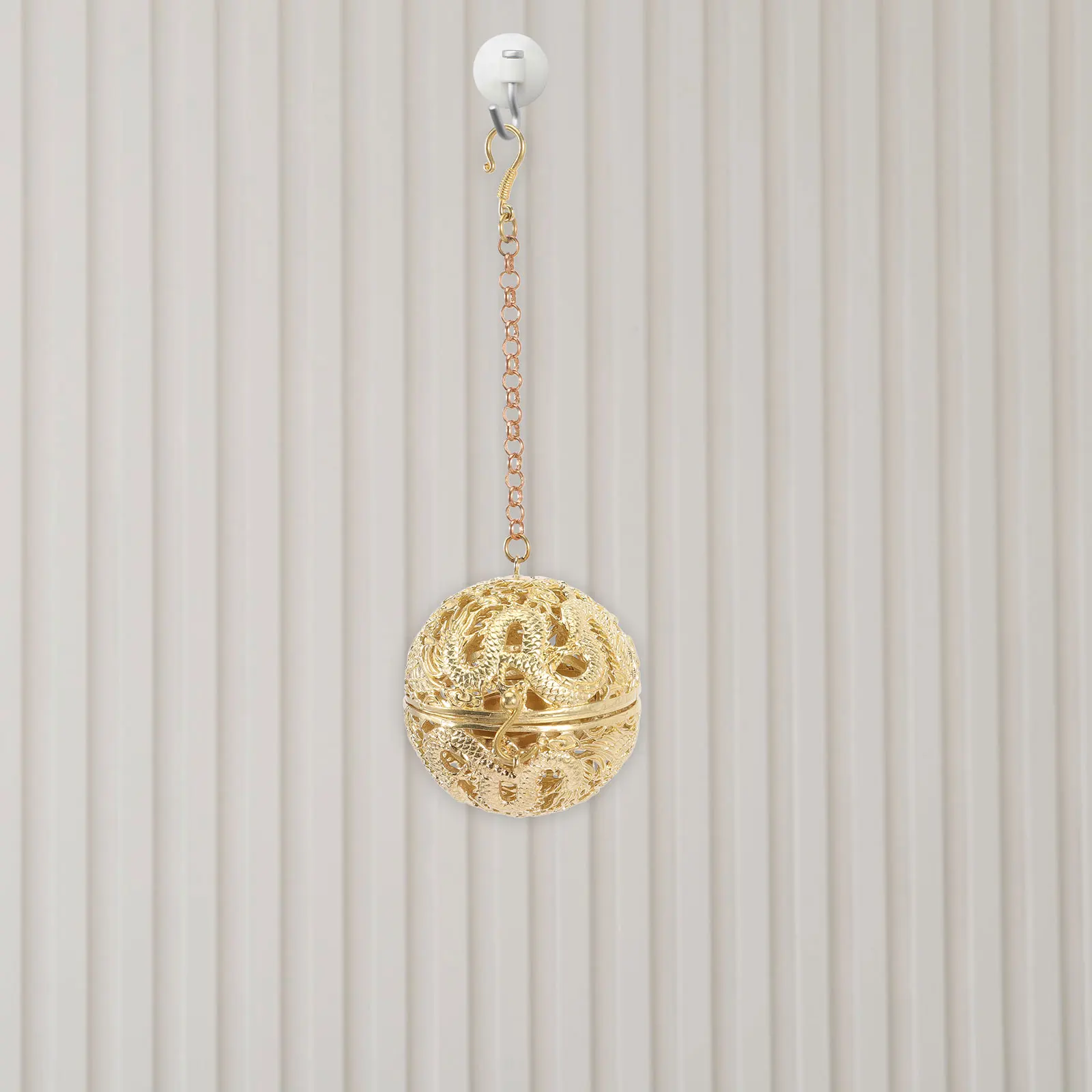 

Creative Aroma Diffusing Pendant Openable Oil Diffuser Necklace Retro Design Car Hanging Home Decor Gift For Mother