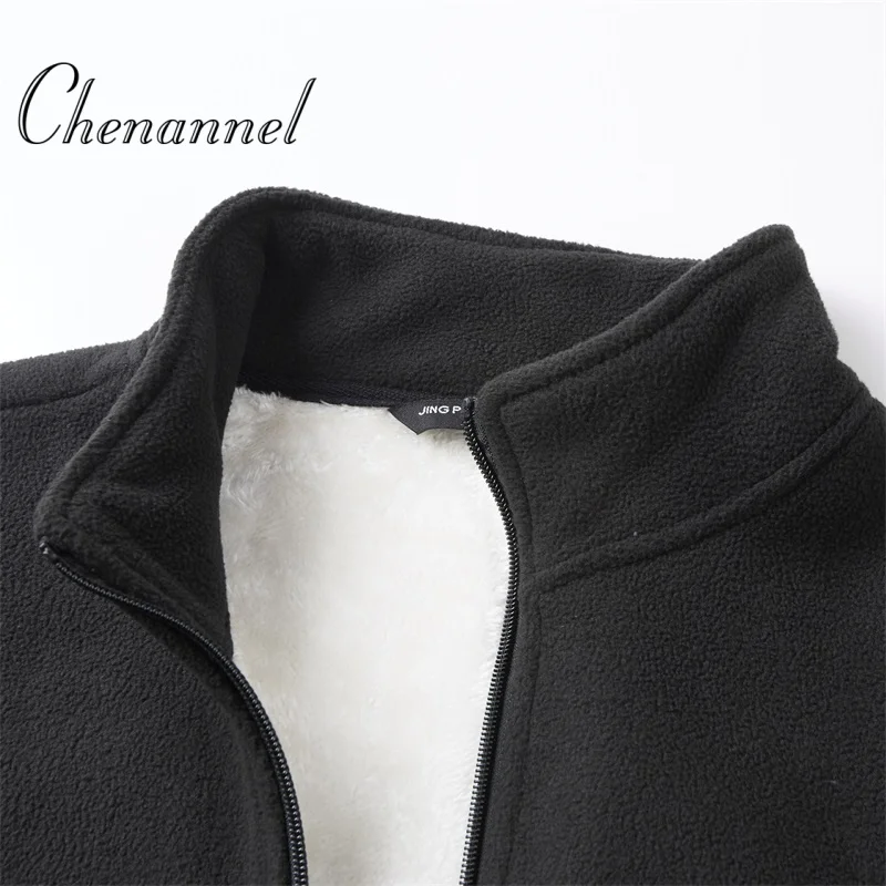 เสื้อแจ็คเก็ตขนแกะลำลองสำหรับผู้ชาย ฤดูใบไม้ร่วง ฤดูหนาว กีฬากลางแจ้ง คอตั้ง กันลม อุ่นสบาย เสื้อคลุมแบบมีซับใน สำหรับวัยรุ่นและวัยกลางคน เหมาะสำหรับใส่เป็นเสื้อตัวใน