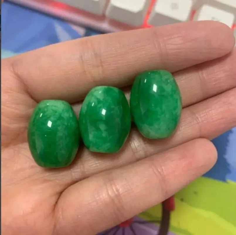 10PC zielonego jadeitu 20mm okrągłe akcesoria do koralików DIY bransoletka urok biżuteria moda ręcznie rzeźbione szczęście Amulet prezenty nowy