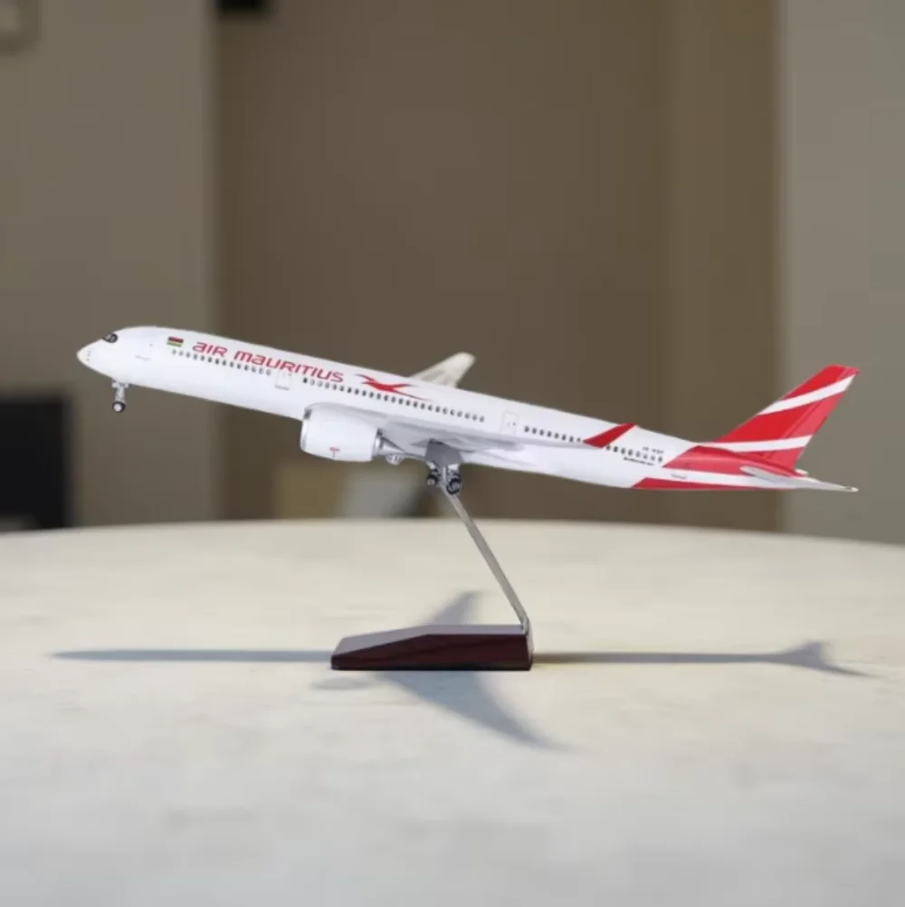 47cm Mauritius A350 Aircraft Models With Landing Gear Wheel Resin Diecast Airplanes Collected Model Building Kits Plane Gift