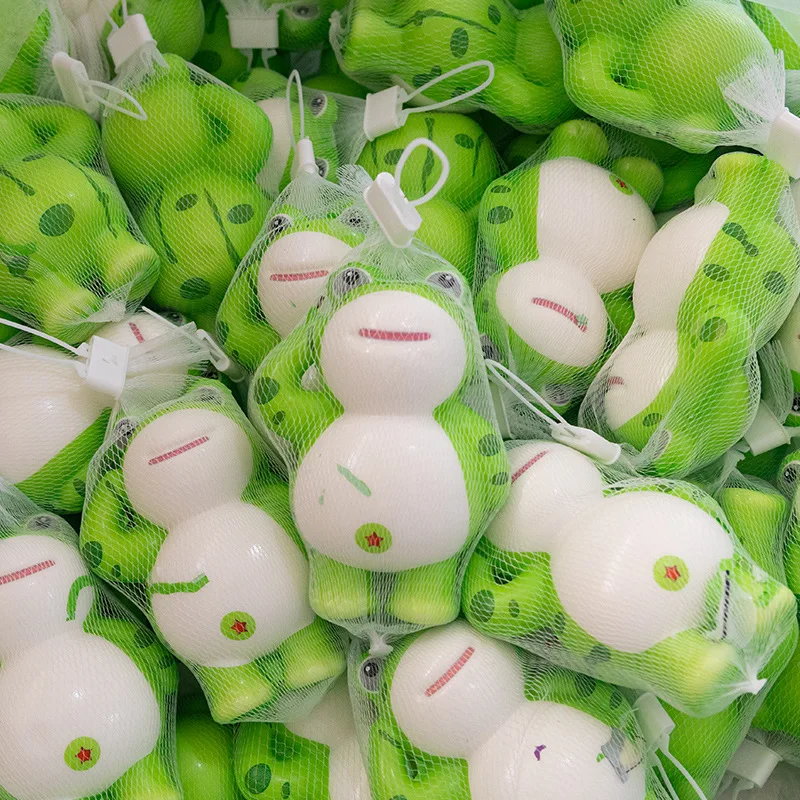 Salute frog slow rebound decompression toy pinch music small pendant decompression toy creative pu doll doll