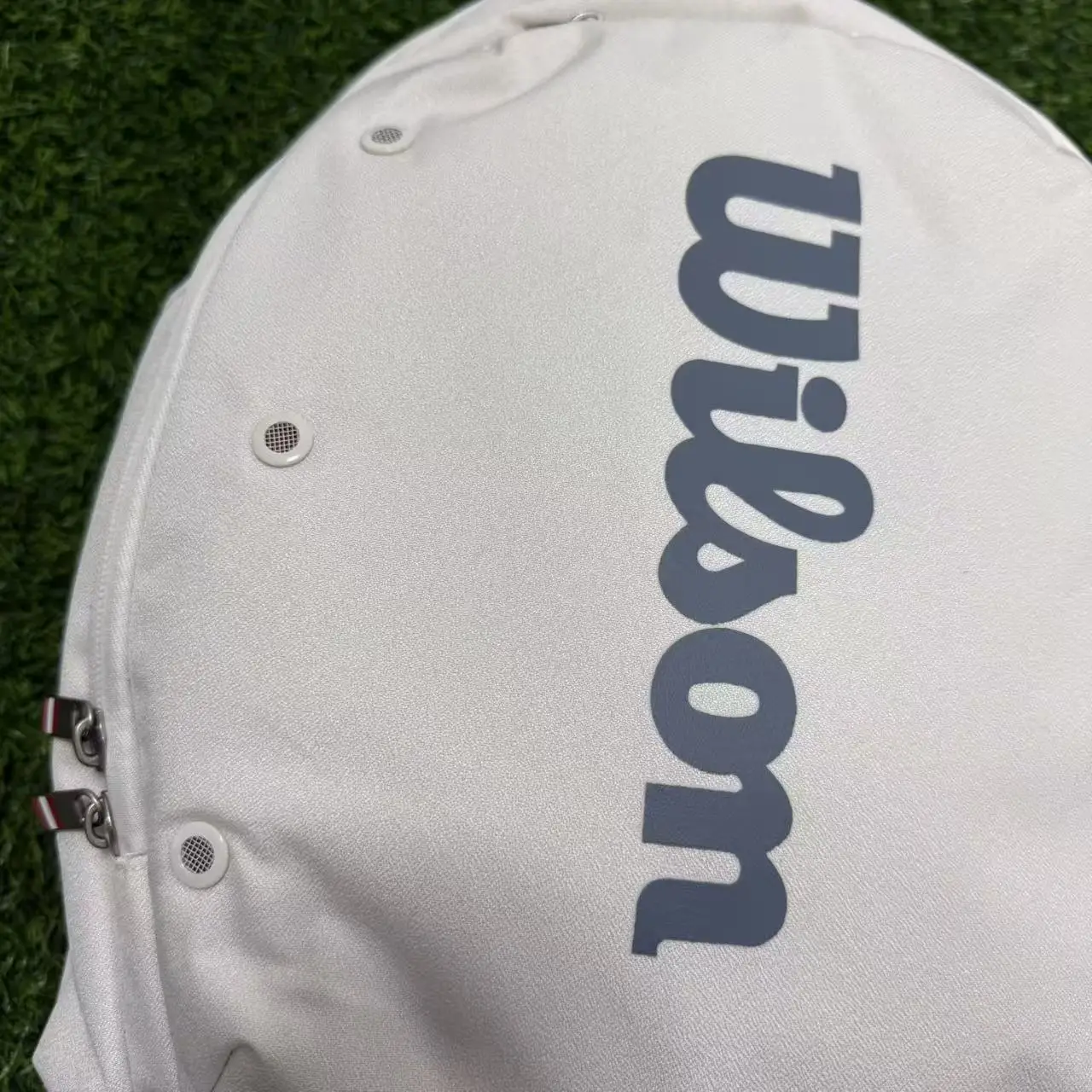 حقيبة التنس من سلسلة Wilson TOUR Leisure للرجال والنساء ذات سعة كبيرة ومتعددة الوظائف وحقيبة رياضية احترافية