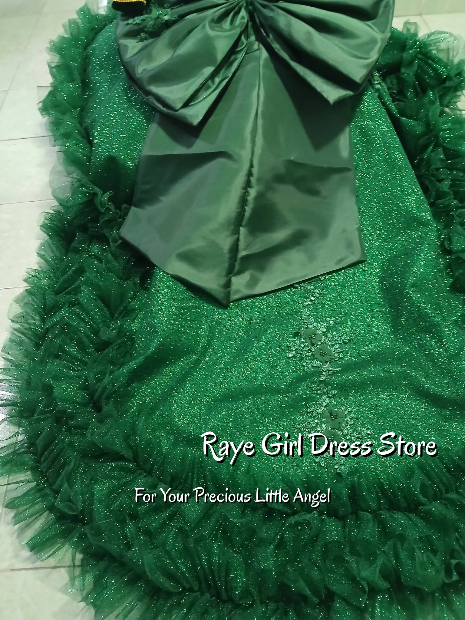 Emerald Green Velvet Flower Girl Dress Long Puff Sleeves 3D Floral Applique Glitter Ruffle Tulle Pageant Ball Gown Customized