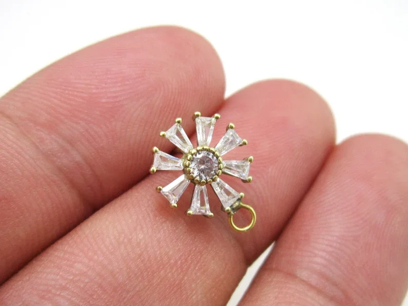 

6pcs CZ Sun Earring Post, Sunflower Earring Stud, Brass Earring, Earrings Making, 14x10.6mm, Jewelry Supplies R2780