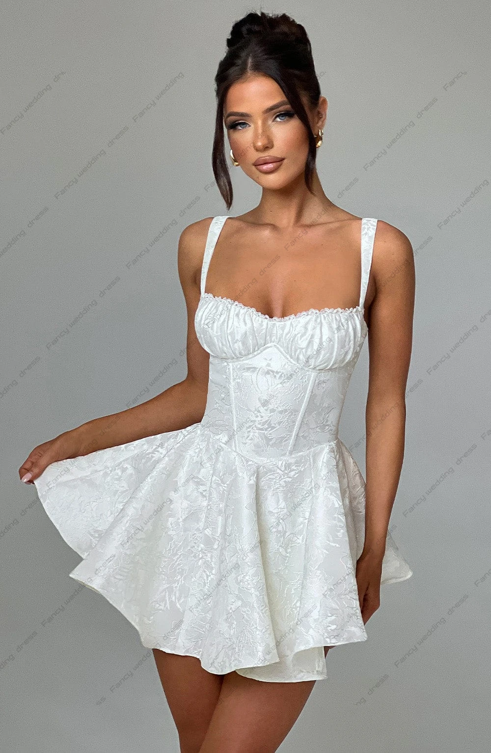 Fancy Sexy Mini Wedding Dress Spaghetti Straps A Line Applique Bridal Gown Sleeveless Saudi Arabia Women Formal Occasion Dresses