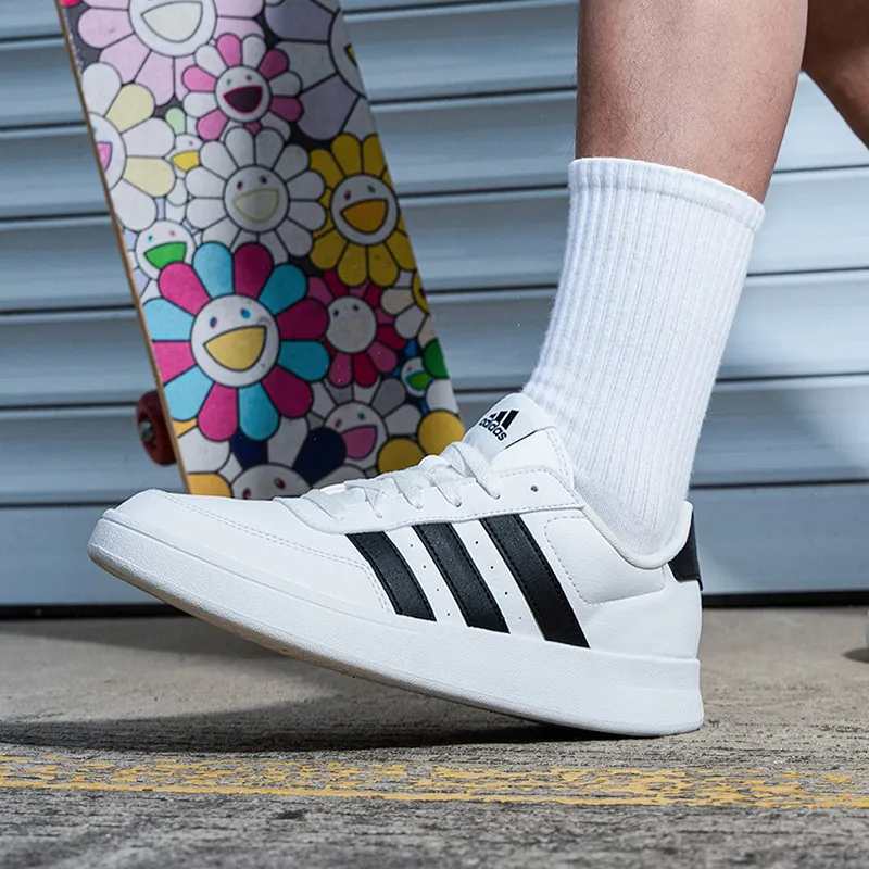 

2026 New Adidas HP9426 Casual Sport Shoes Synthetic Upper Rubber Outsole Comfortable