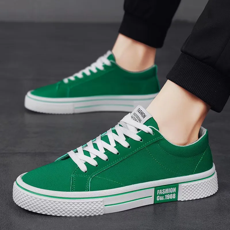 Men's Shoes Fashion Red Canvas Shoes Man Classic Low-top Sneakers Harajuku Hip Hop Skate Shoe Vulcanized Shoes Tenis Masculino