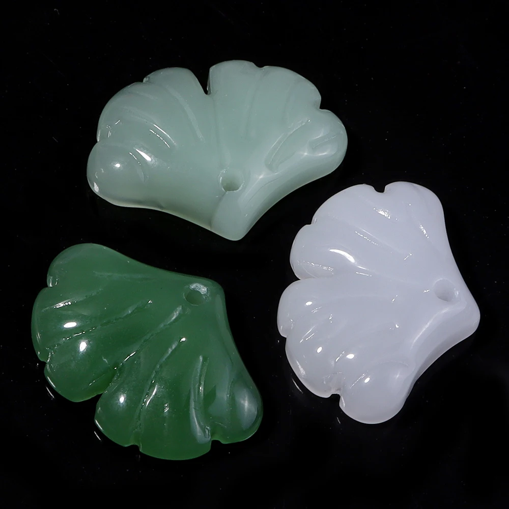 30pcs/lot Glass Leaves Pendant Beads Green Color Small Ginkgo Leaf Pendants For Jewelry Making Earrings Necklace Accessories - view 3