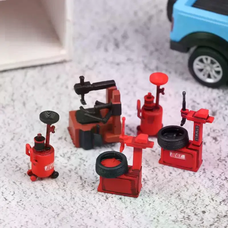 1:64 Simulation Oil Collector Miniature Tire Picker Model Repair Workshop Scene Prop Model Accessory Parking Lots City DIY Model