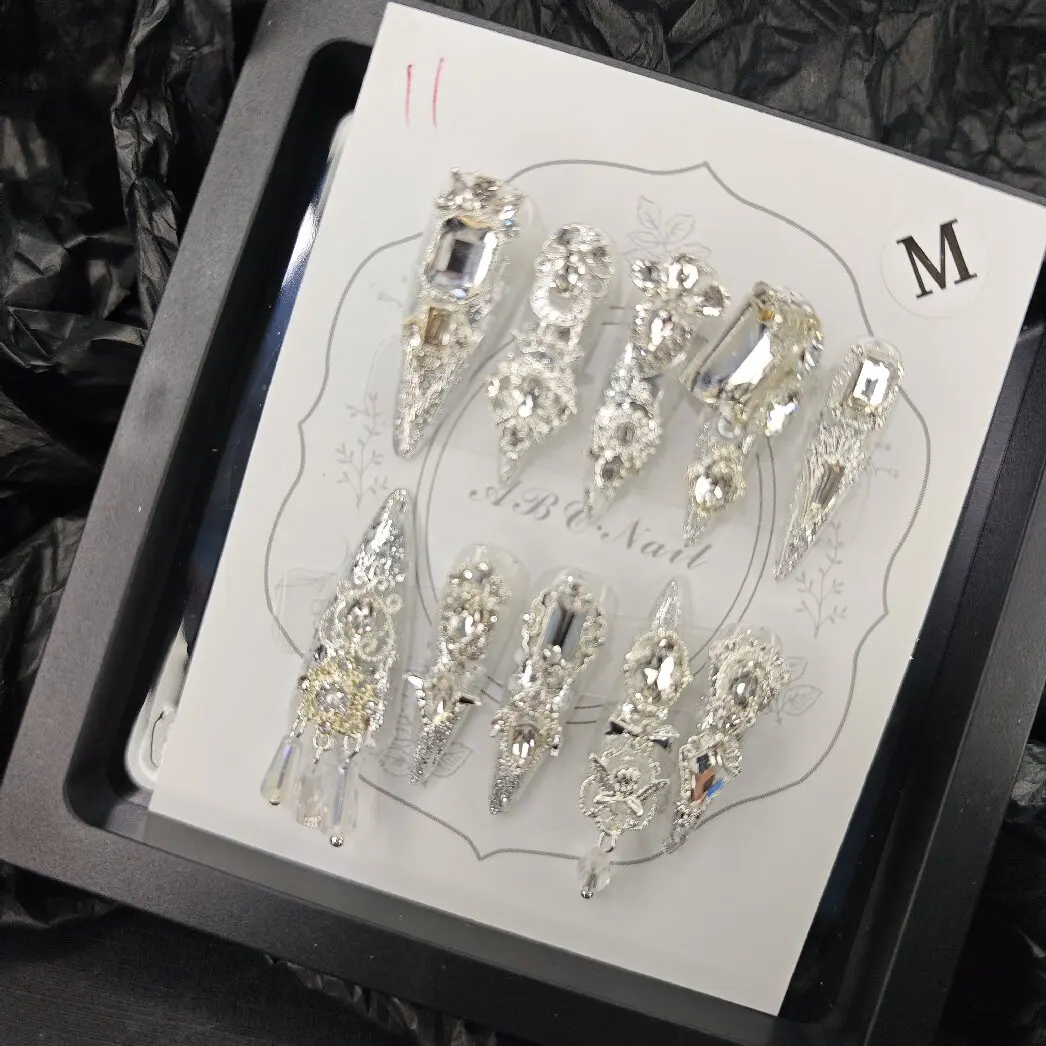 Luxury Diamond-Encrusted Press-on Nails Made of Eco-friendly ABS Plastic with High-quality Imitation Gemstones Metal Carved